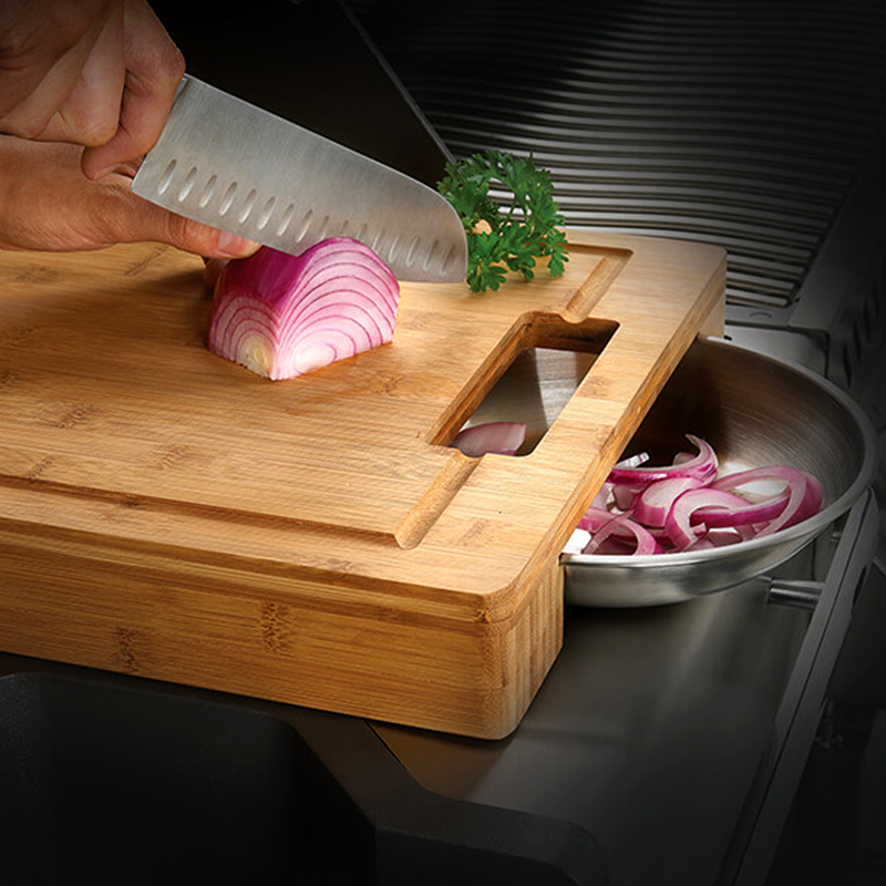 70012-PROfessional-cuttingboardset-inuse