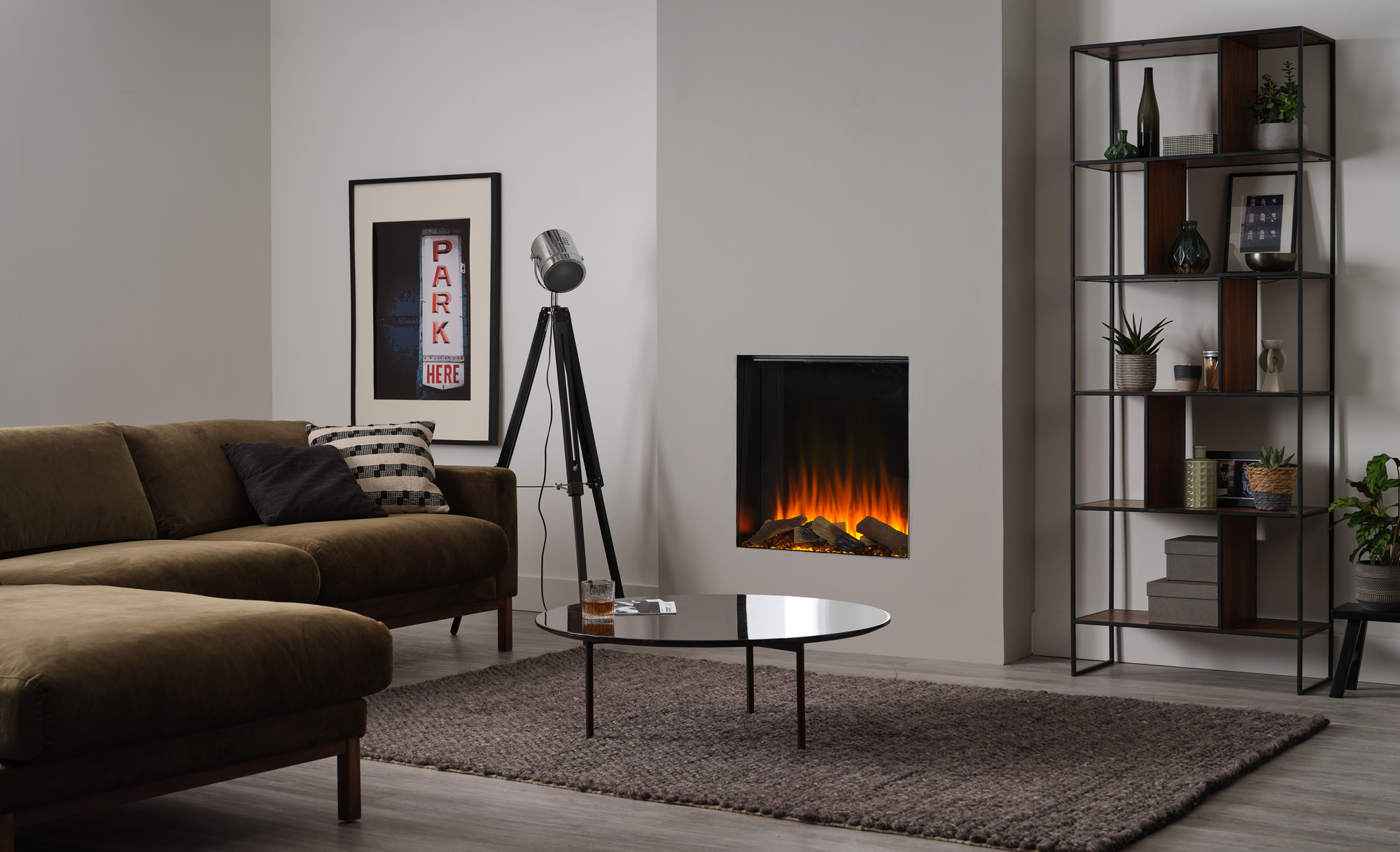 650sq-Inset-Orange-SigLogs-Angle-FlameEdit